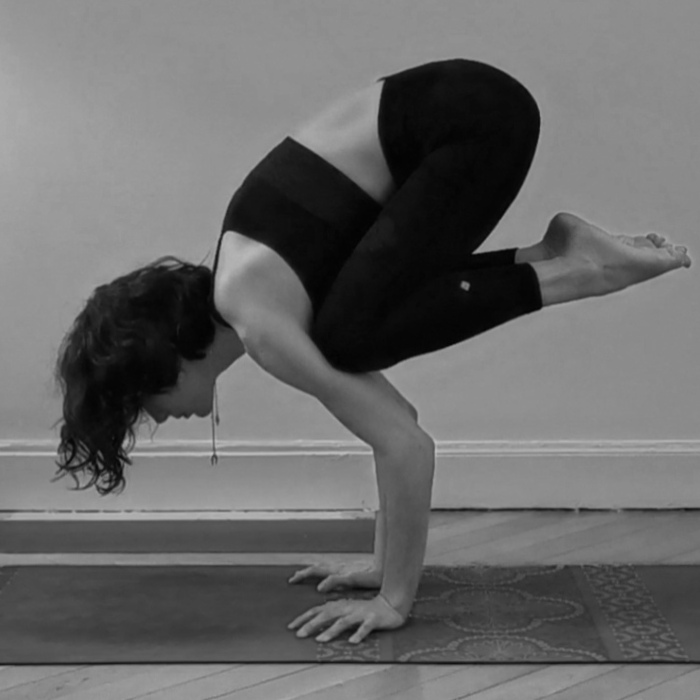 Aborder les inversions avec Milane Pujolle 1 Atelier Aborder les inversions avec Milane Pujolle yoga garden paris
